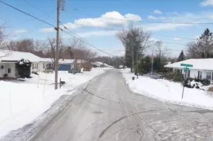 29 McArthur Ave, Lewiston, ME 04240 - Photo 41