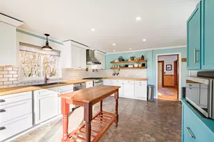 136 Talbot Ave, Rockland, ME 04841 - Photo 3