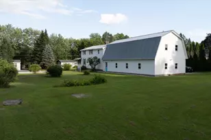 24 Clifford St, Mechanic Falls, ME 04256 - Photo 9