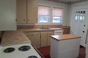 17 Burleigh St, Waterville, ME 04901 - Photo 5