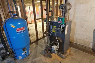 8 Crescent St, Brewer, ME 04412 - Photo 29