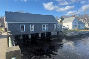 10 W Main St, Vinalhaven, ME 04863 - Photo 1