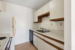 148 Breakwater Dr, South Portland, ME 04106 - Photo 7