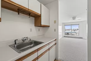 148 Breakwater Dr, South Portland, ME 04106 - Photo 9