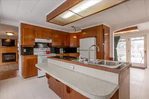 80 Holmes St, Rockland, ME 04841 - Photo 11