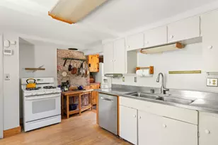 42 Winthrop St, Hallowell, ME 04347 - Photo 9