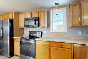 30 Cottage St, Lewiston, ME 04240 - Photo 7