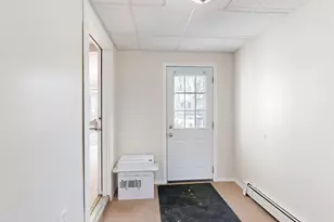 30 Cottage St, Lewiston, ME 04240 - Photo 11