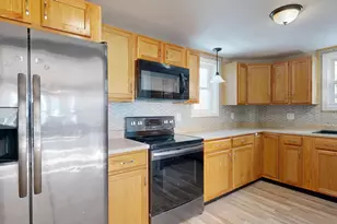 30 Cottage St, Lewiston, ME 04240 - Photo 3