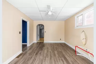211 Maple Street, Bangor, ME 04401 - Photo 17