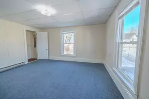 68 Masonic St, Rockland, ME 04841 - Photo 17