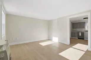 64 Woodlawn Ave, Portland, ME 04103 - Photo 3