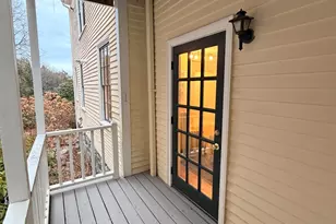 124 Pleasant St, Portland, ME 04101 - Photo 17