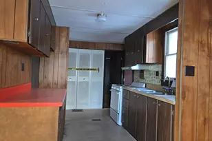 26 Garfield St, Calais, ME 04619 - Photo 15