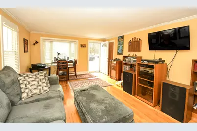 1733 Forest Avenue, Portland, ME 04103 - Photo 9