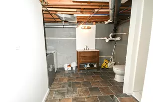 1733 Forest Ave, Portland, ME 04103 - Photo 19