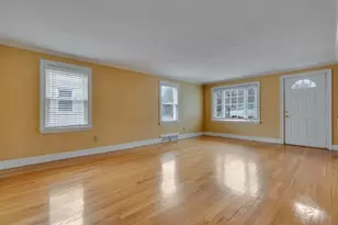 1733 Forest Ave, Portland, ME 04103 - Photo 11