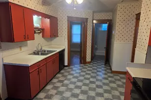 90 Bates St, Millinocket, ME 04462 - Photo 3