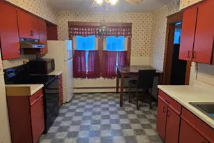90 Bates St, Millinocket, ME 04462 - Photo 9