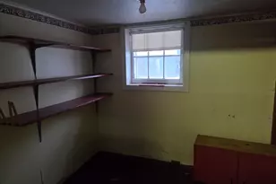 90 Bates St, Millinocket, ME 04462 - Photo 21