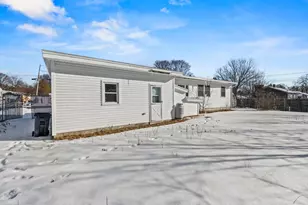 7 Pleasant View Dr, Saco, ME 04072 - Photo 3