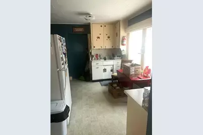 627 Prospect Avenue, Rumford, ME 04276 - Photo 11