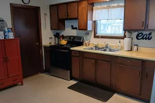 94 Summer St, Auburn, ME 04210 - Photo 5