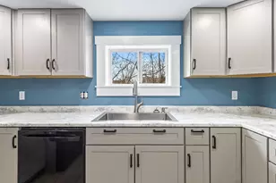 61 Elm St, Newport, ME 04953 - Photo 5