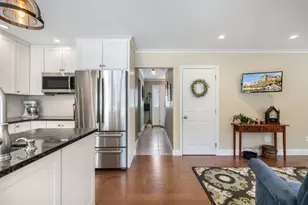 22 Gateway Commons Dr, Gorham, ME 04038 - Photo 9