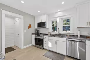 34 Bay View Dr, Portland, ME 04103 - Photo 5