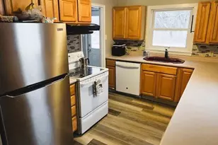 10 Knox Ave, Bangor, ME 04401 - Photo 7