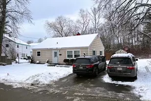 10 Knox Ave, Bangor, ME 04401 - Photo 1