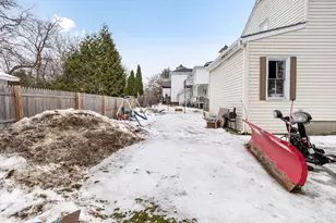 2 Kelley St, Fairfield, ME 04937 - Photo 37