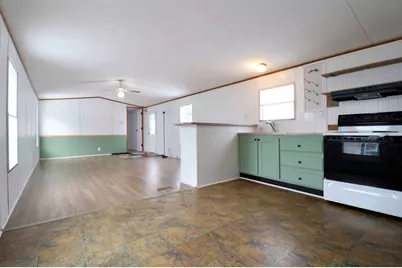 18 Purington Avenue, Mechanic Falls, ME 04256 - Photo 11