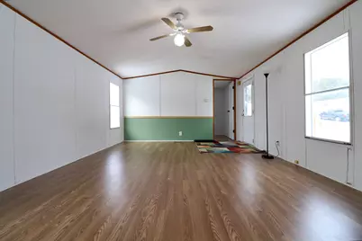 18 Purington Avenue, Mechanic Falls, ME 04256 - Photo 9