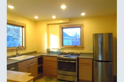 13 Pleasantdale Avenue, Waterville, ME 04901 - Photo 3