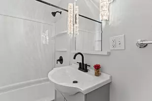 77 Edgewood Ave, Portland, ME 04103 - Photo 17