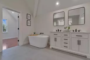 285 Long Swamp Rd, Berwick, ME 03901 - Photo 5