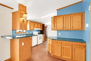 36 Cedar Dr, Kittery, ME 03904 - Photo 11