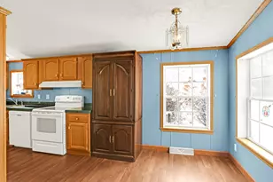 36 Cedar Dr, Kittery, ME 03904 - Photo 7