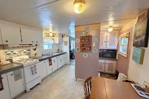 46 Cedar St, Millinocket, ME 04462 - Photo 17