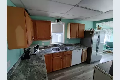 113 W Grand Avenue, Old Orchard Beach, ME 04063 - Photo 7