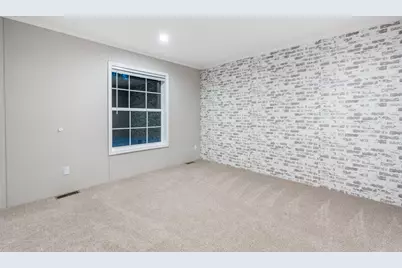 10 Short Street, Winthrop, ME 04364 - Photo 15