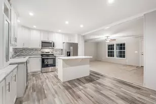 10 Short St, Winthrop, ME 04364 - Photo 11