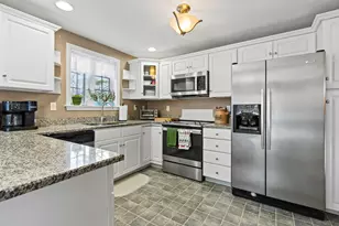 8 Oakland St, Saco, ME 04072 - Photo 7