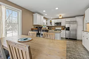 8 Oakland St, Saco, ME 04072 - Photo 11