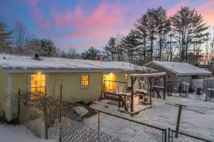 62 North St, Mechanic Falls, ME 04256 - Photo 21