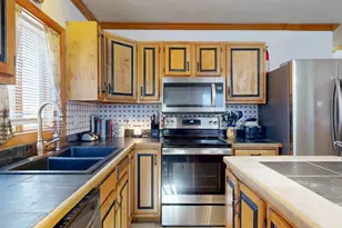 56 Booker St, Thomaston, ME 04861 - Photo 19