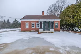 51 Oxford St, Paris, ME 04281 - Photo 5