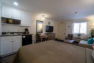 733 Post Road #212, Wells, ME 04090 - Photo 3